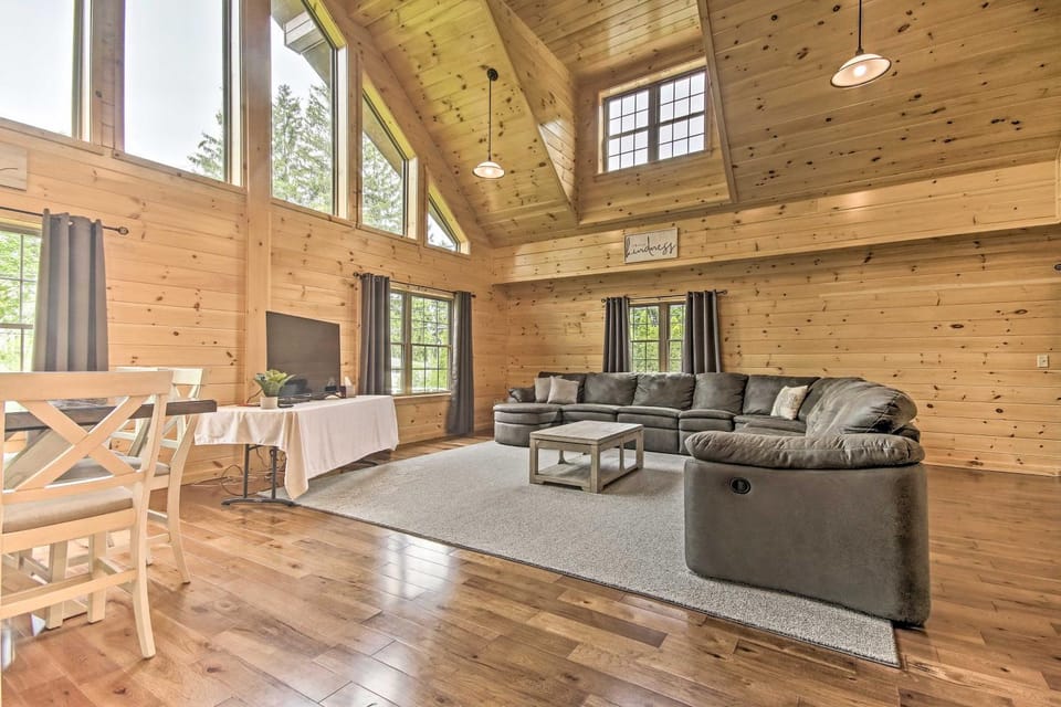Lake View & Hot Tub: Wrightsville Cabin! Cabin in Pennsylvania
