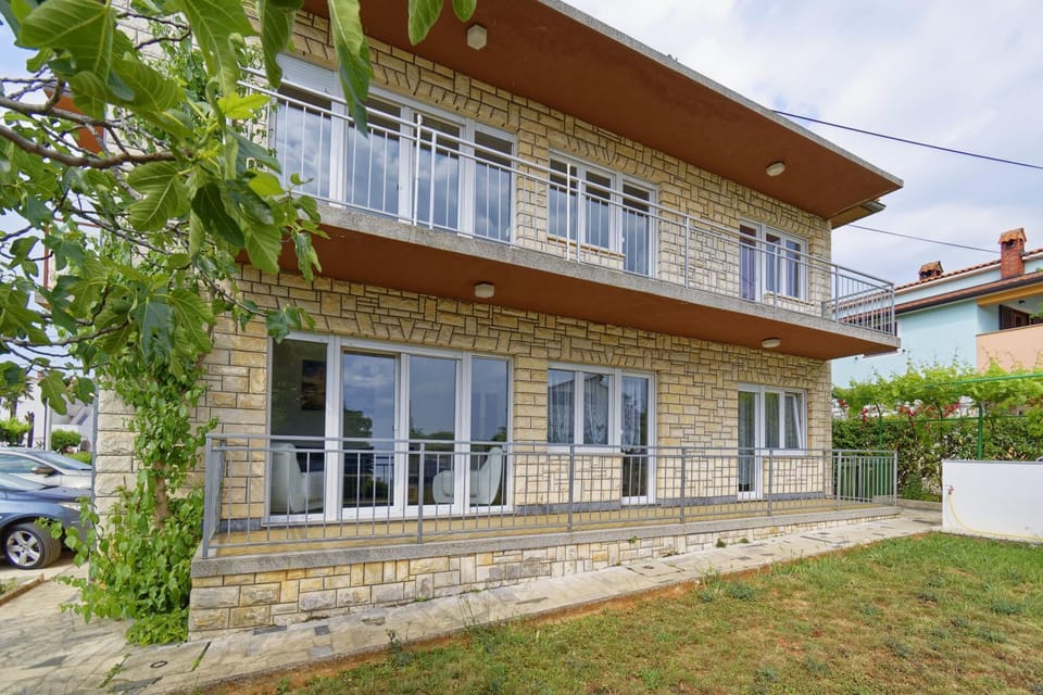 Property building, Garden