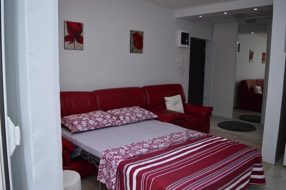 Olive Garden Apartment in Budva Municipality