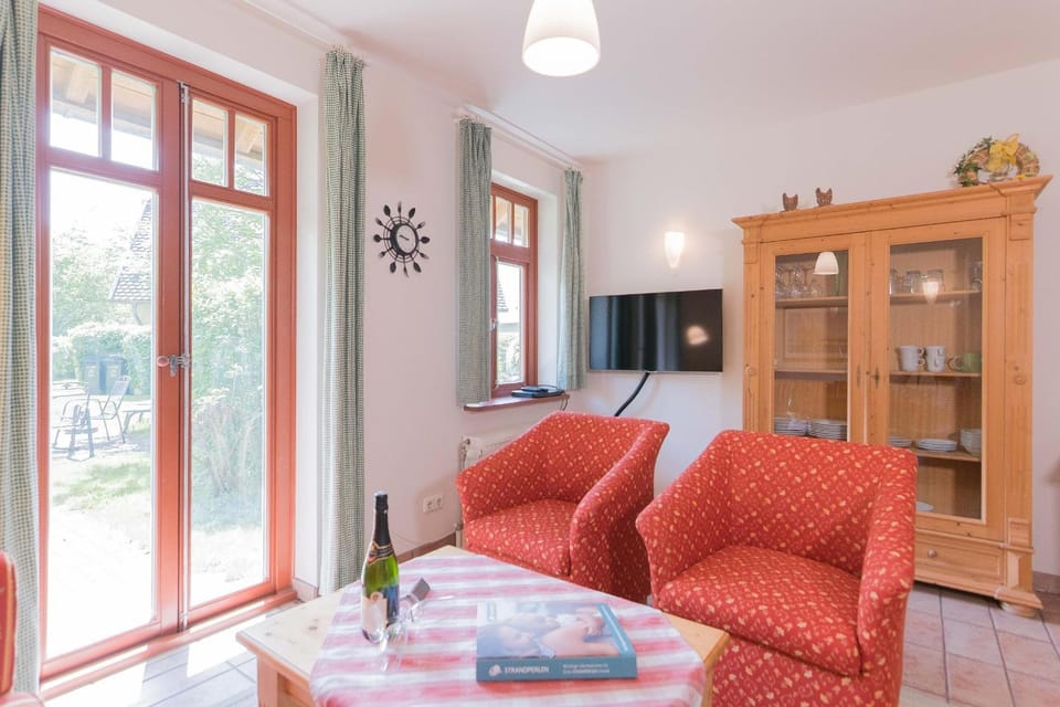 Ferienhaussiedlung Strandperlen Buchenhof 5c (Typ V) House in Wustrow