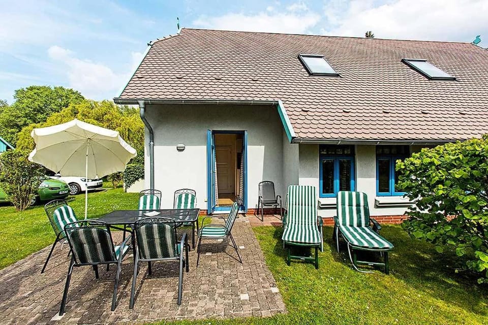 Ferienhaussiedlung Strandperlen Weidenhof 5a (Typ VII) House in Wustrow