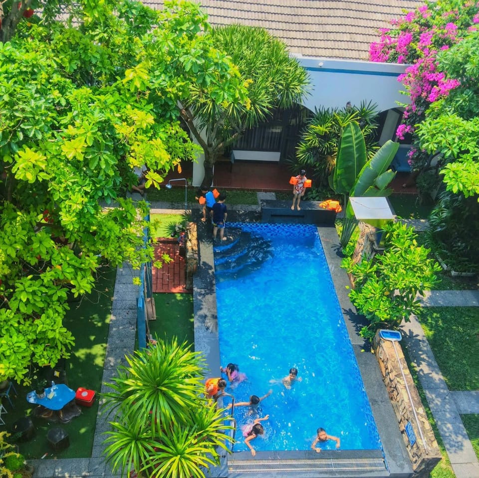 Property building, Swimming pool