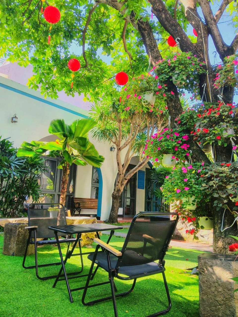 Property building, Natural landscape, Photo of the whole room, Swimming pool