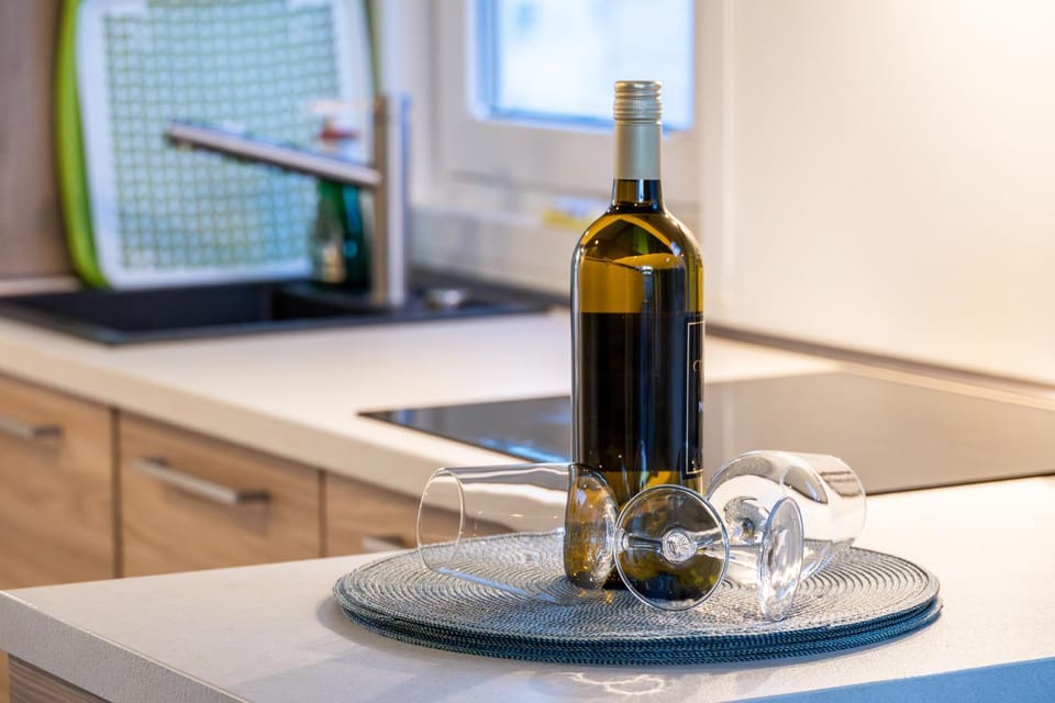 Alcoholic drinks, kitchen, kitchen