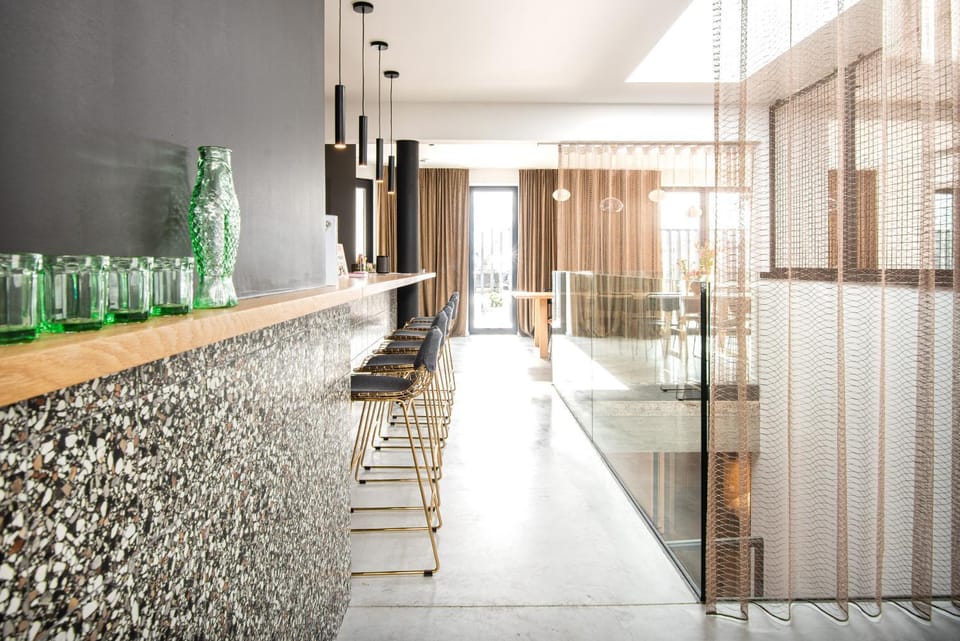 Lounge or bar