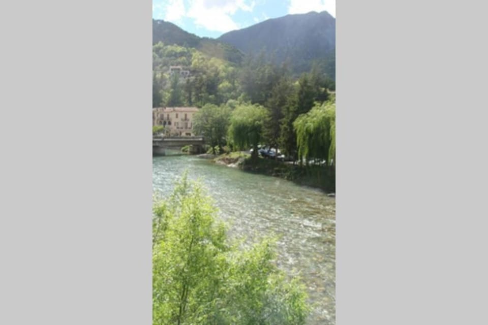 Nearby landmark, Natural landscape