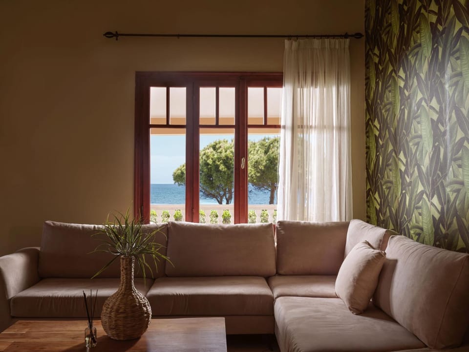 Living room, Sea view
