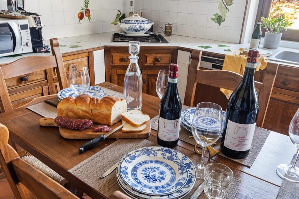 Food and drinks, Dining area