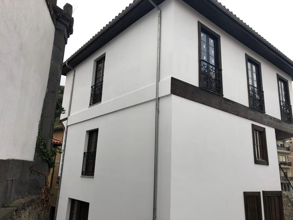 Property building, Facade/entrance