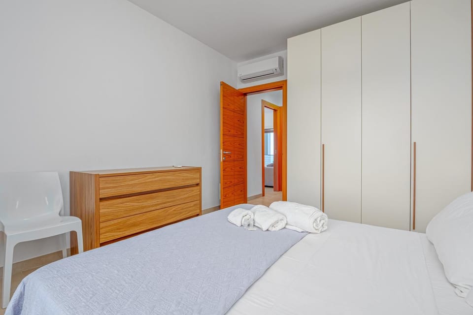 Living room, Bedroom