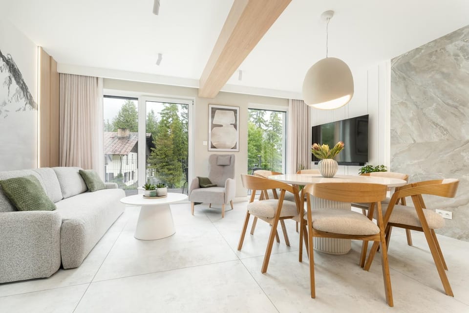 Living room, Seating area, Dining area