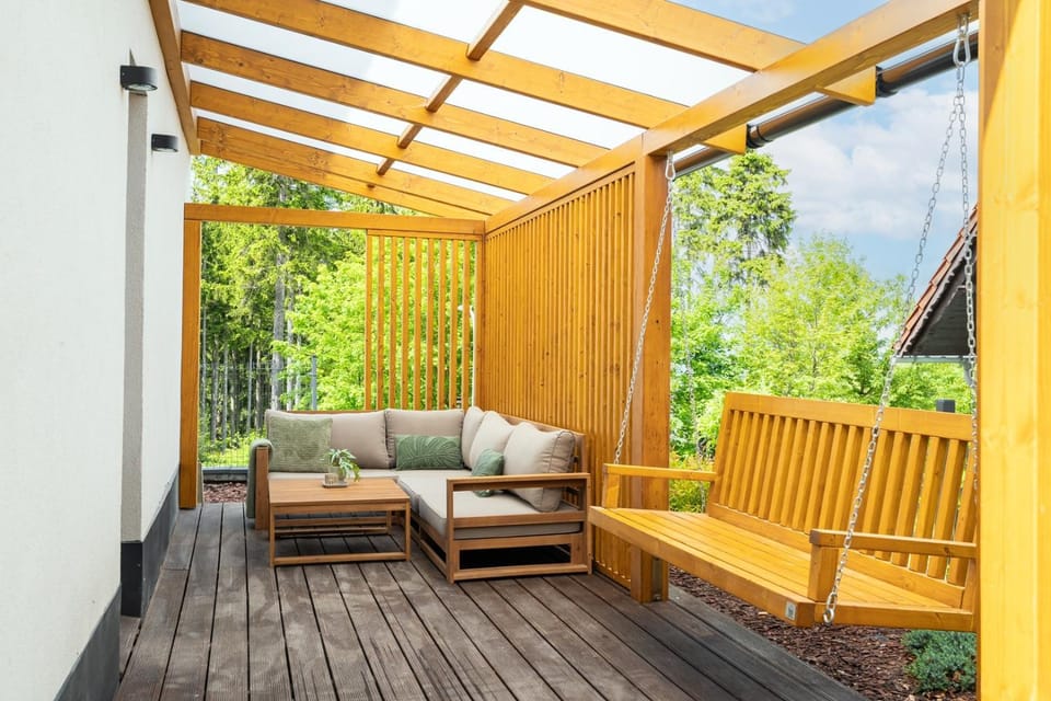 Spring, Day, Natural landscape, Balcony/Terrace