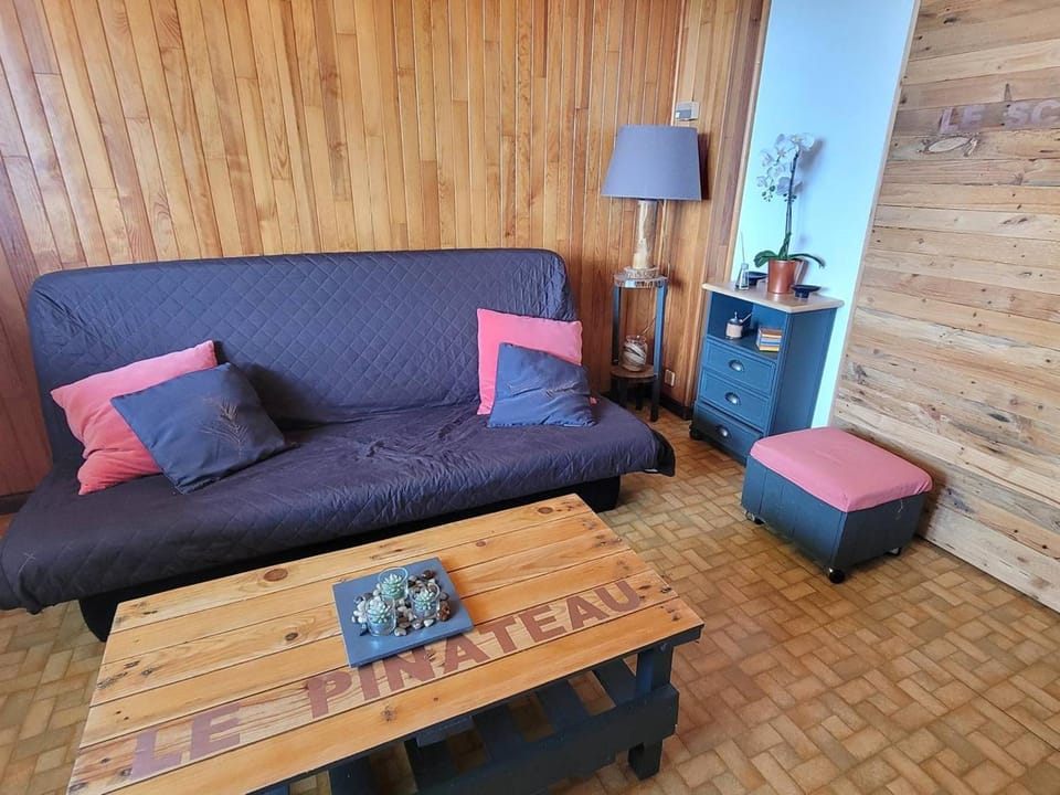 Appartement au RDC d'un Chalet - Proche Ski/Randonnées - Terrasse Sud - 4 pers - FR-1-393-150 Apartment in Provence-Alpes-Côte d'Azur