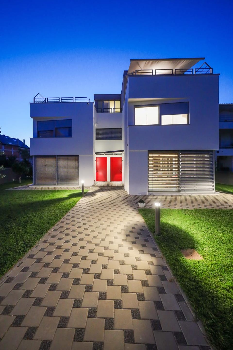 Property building, Day