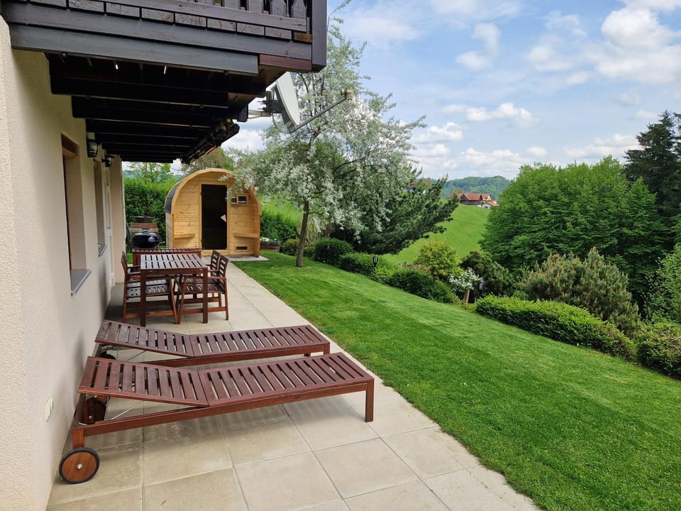 Sauna, Balcony/Terrace