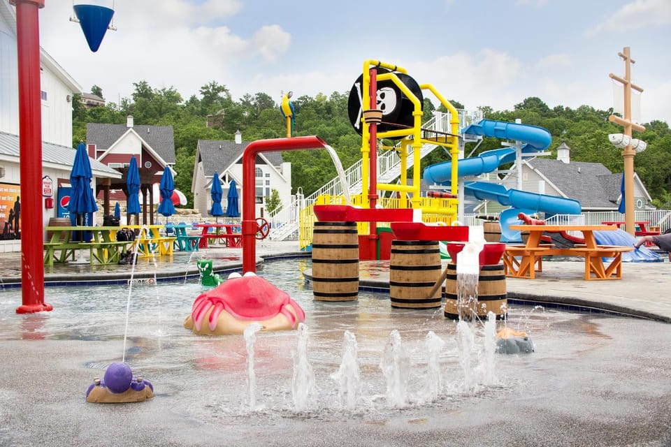 Aqua park, Swimming pool