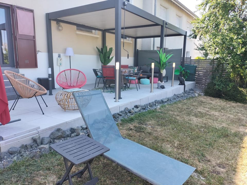 Studio très calme 5mn VICHY Vacation rental in Auvergne-Rhône-Alpes