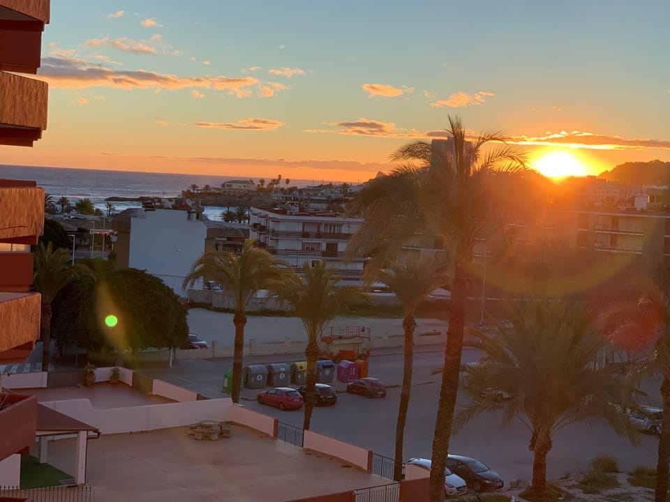 Charming apartment with sea views, Playa Arenal, Javea Apartment in Marina Alta