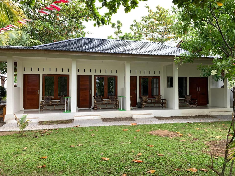 Property building, Garden, Garden view
