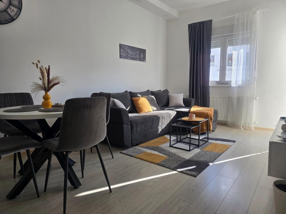 Living room, Seating area, Dining area