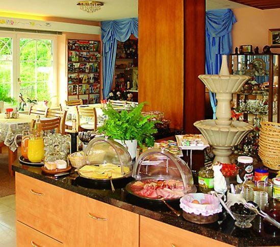 Food and drinks, Buffet breakfast