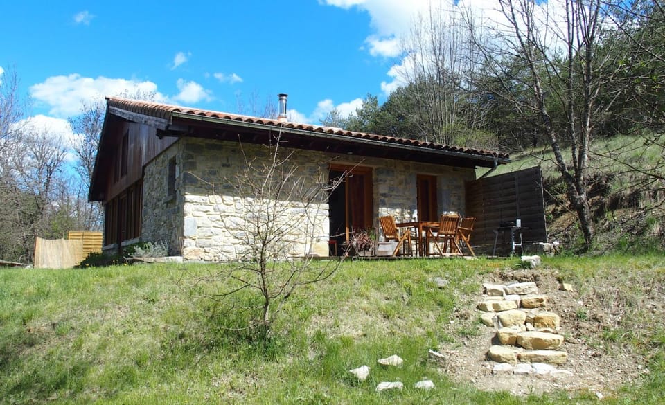 Chalet du bois d'Estève, baronnies provençales House in Provence-Alpes-Côte d'Azur