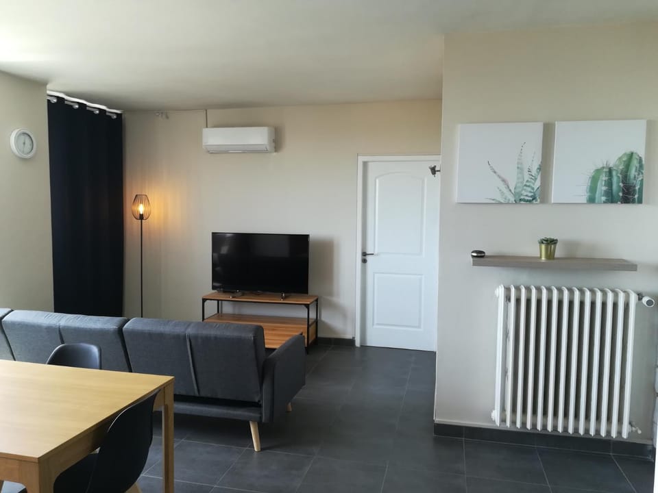 Tout confort Toulon centre appartement 3 chambres, vue sur la Rade Apartment in Toulon