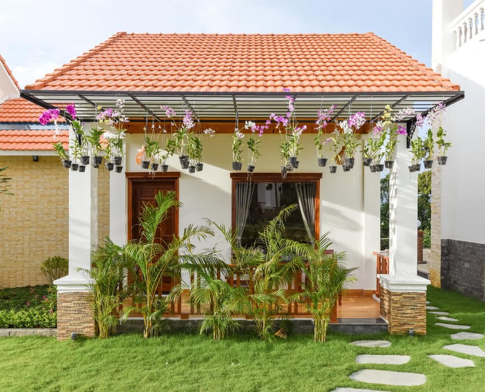 Property building, Garden