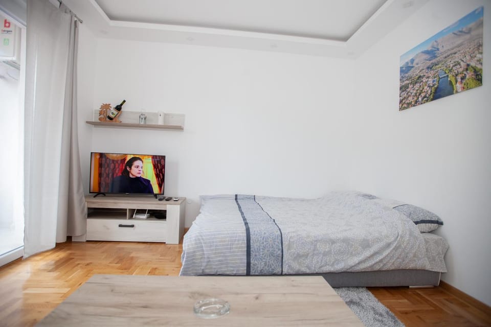 Bed, TV and multimedia