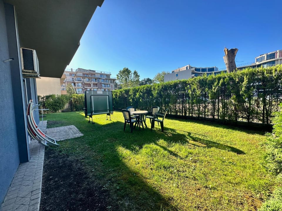 Property building, Garden, Garden view