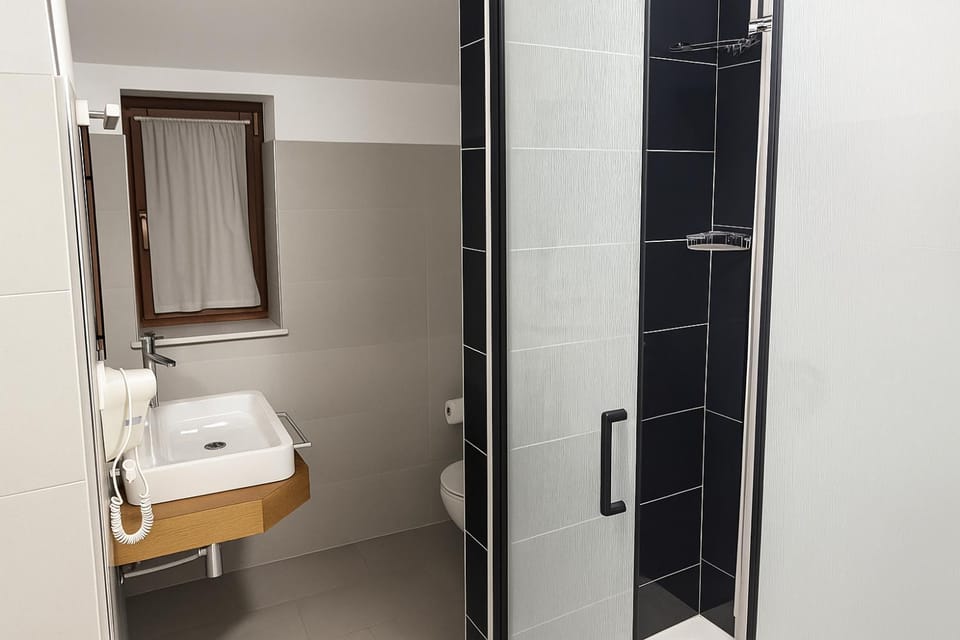 Hotel Tomažići Bed and Breakfast in Istria County