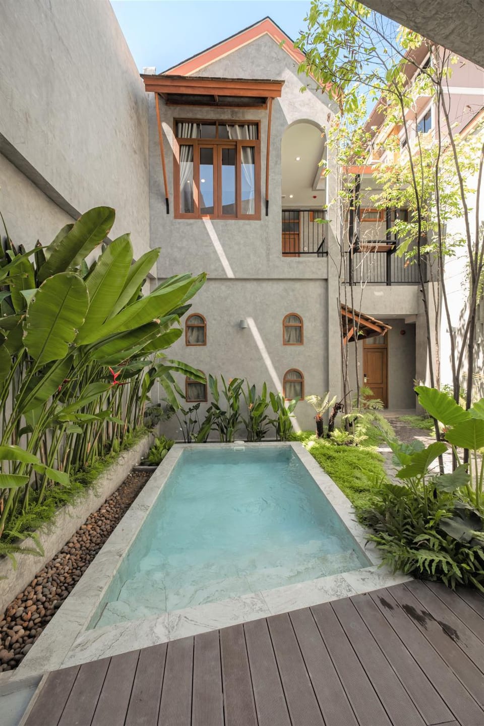 Property building, Swimming pool