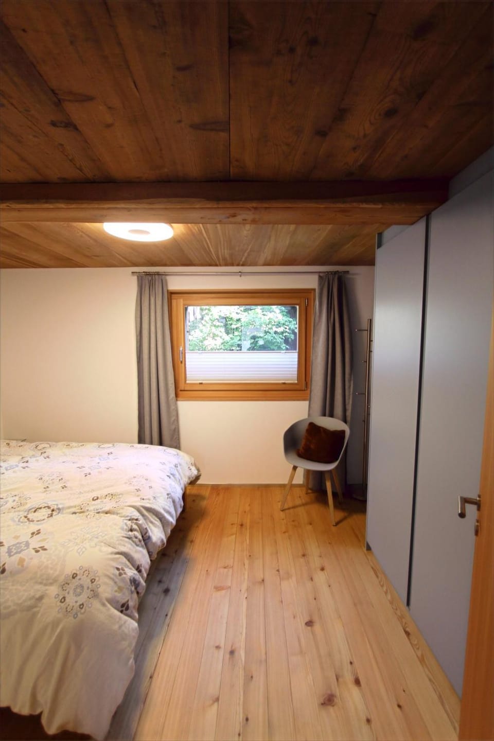 Photo of the whole room, Decorative detail, Bedroom