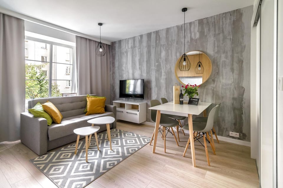 Living room, Seating area, Dining area