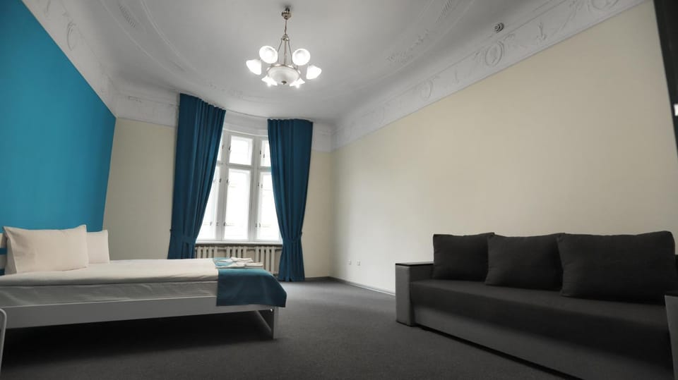 Bed, Photo of the whole room, Bedroom, City view