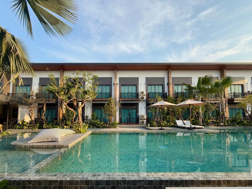 The Rest Hotel - ประจวบ Hotel in Prachuap Khiri Khan, Thailand