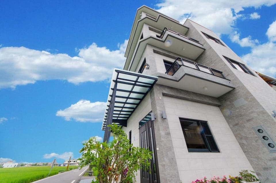 Property building, Bird's eye view