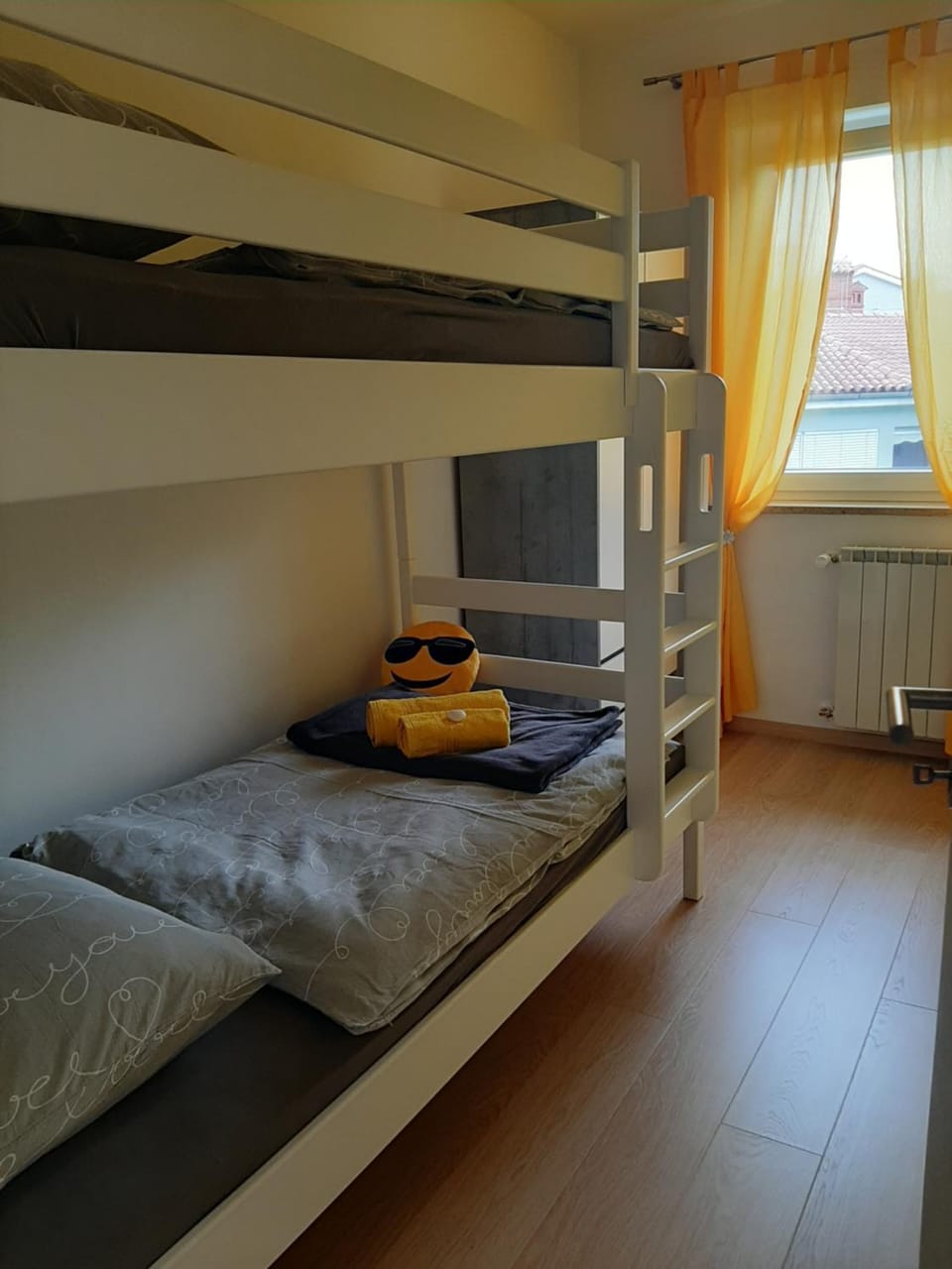 bunk bed