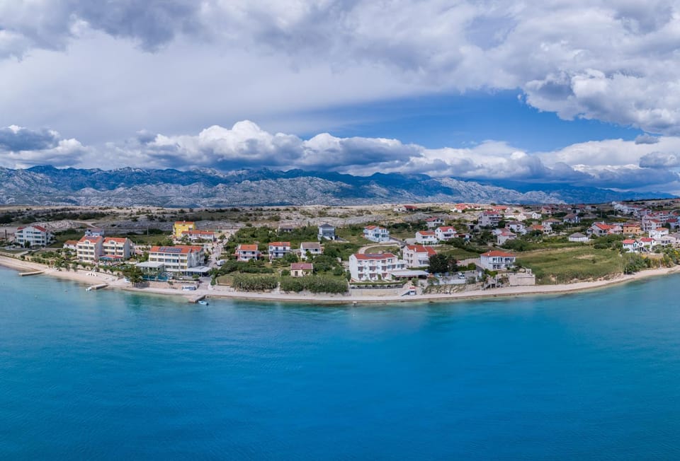 Neighbourhood, Bird's eye view