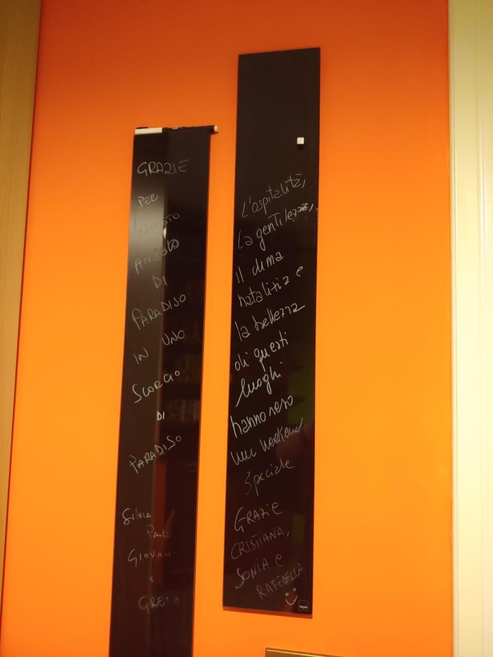 Communal lounge/ TV room