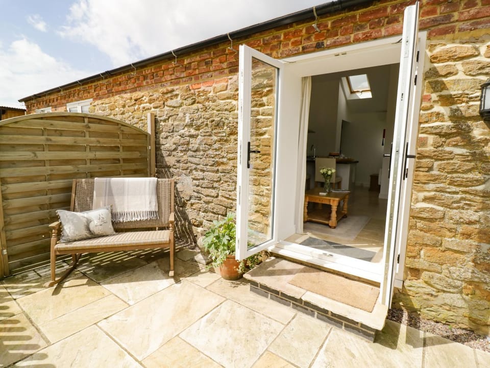 Oak Barn House in Daventry District