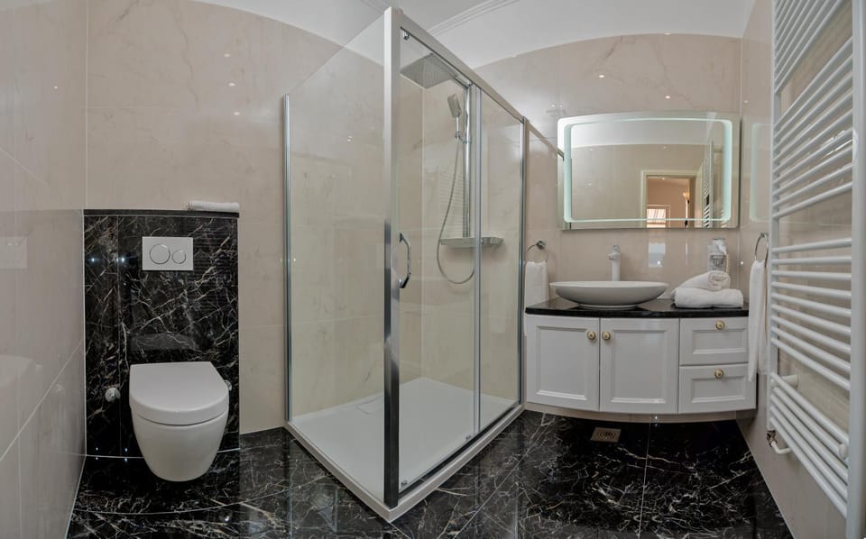 Shower, Bathroom