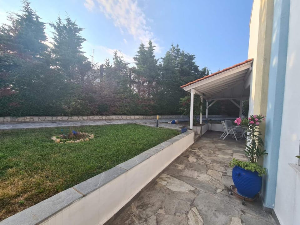 Wonderful house with private garden House in Halkidiki