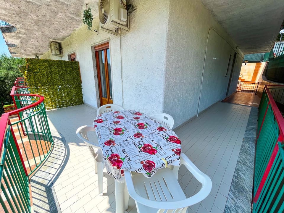 Balcony/Terrace, Dining area