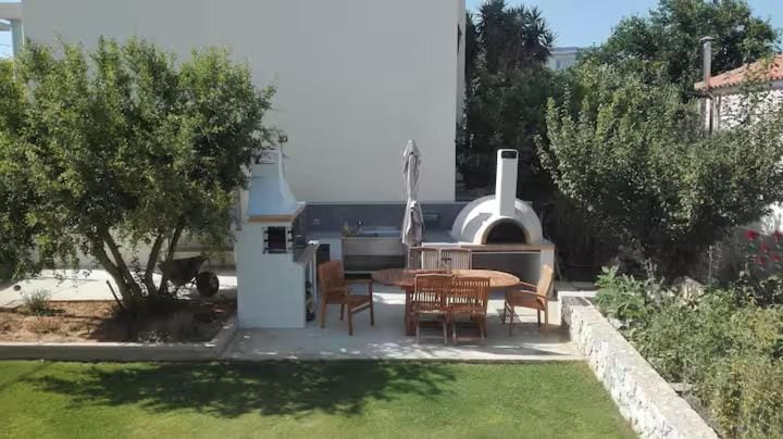 BBQ facilities, Garden