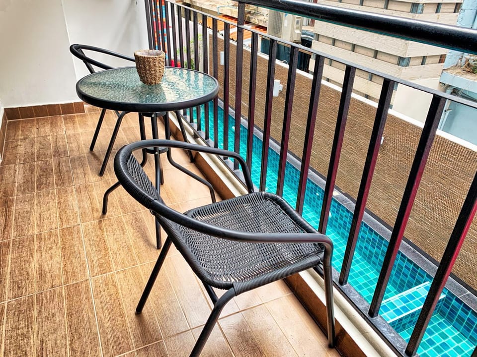 Balcony/Terrace, Pool view