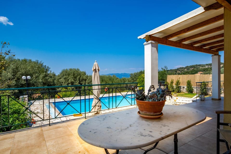 Patio, Day, Natural landscape, View (from property/room), Balcony/Terrace, Dining area, Garden view, Landmark view, Mountain view, Pool view, Sea view, Swimming pool, sunbed