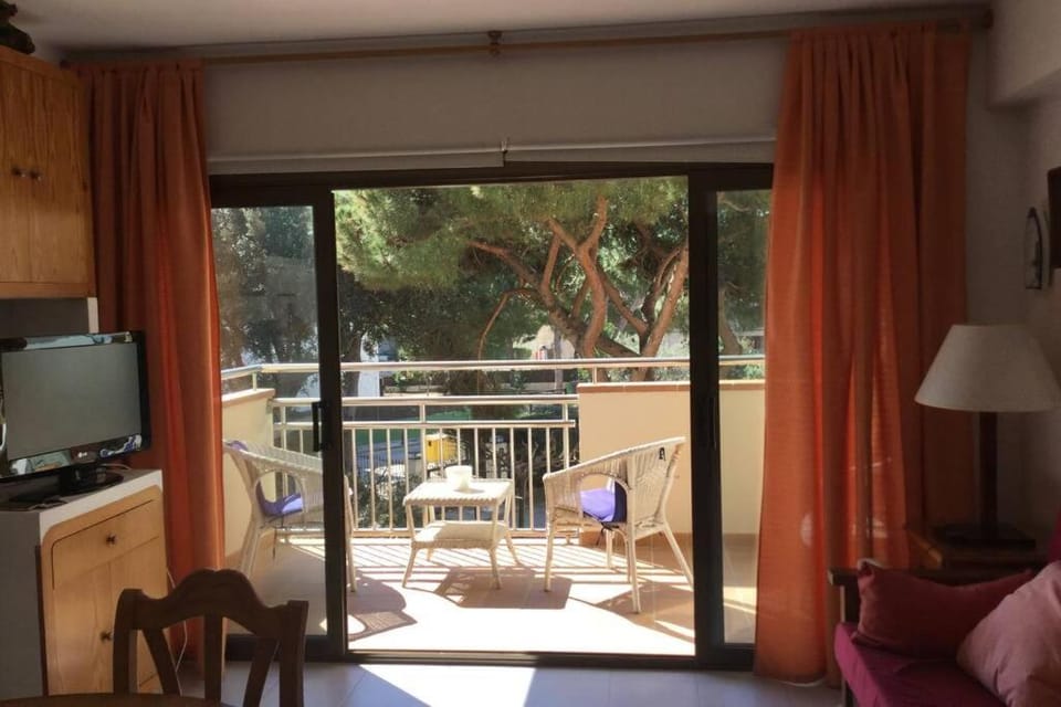 APARTAMENTO JUNTO AL MAR CON JARDIN COMUNITARIO Y PARKING Apartment in Platja d'Aro