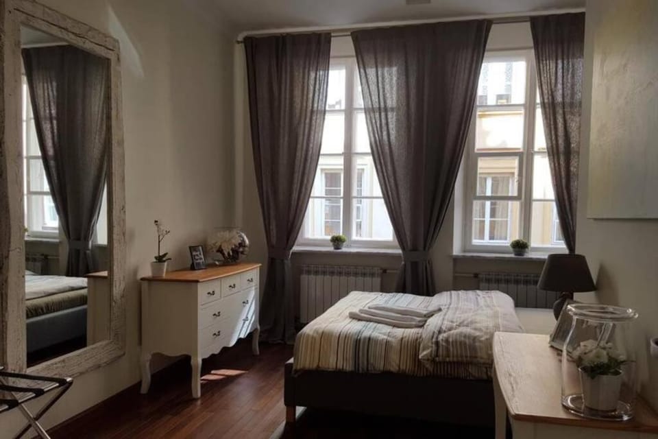 Apartamenty-MI Happy Apartment in Warsaw