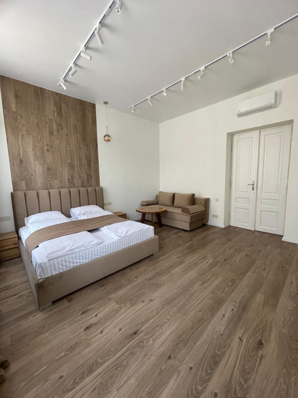 Тиктора, 3 ЦЕНТР Apartment in Lviv